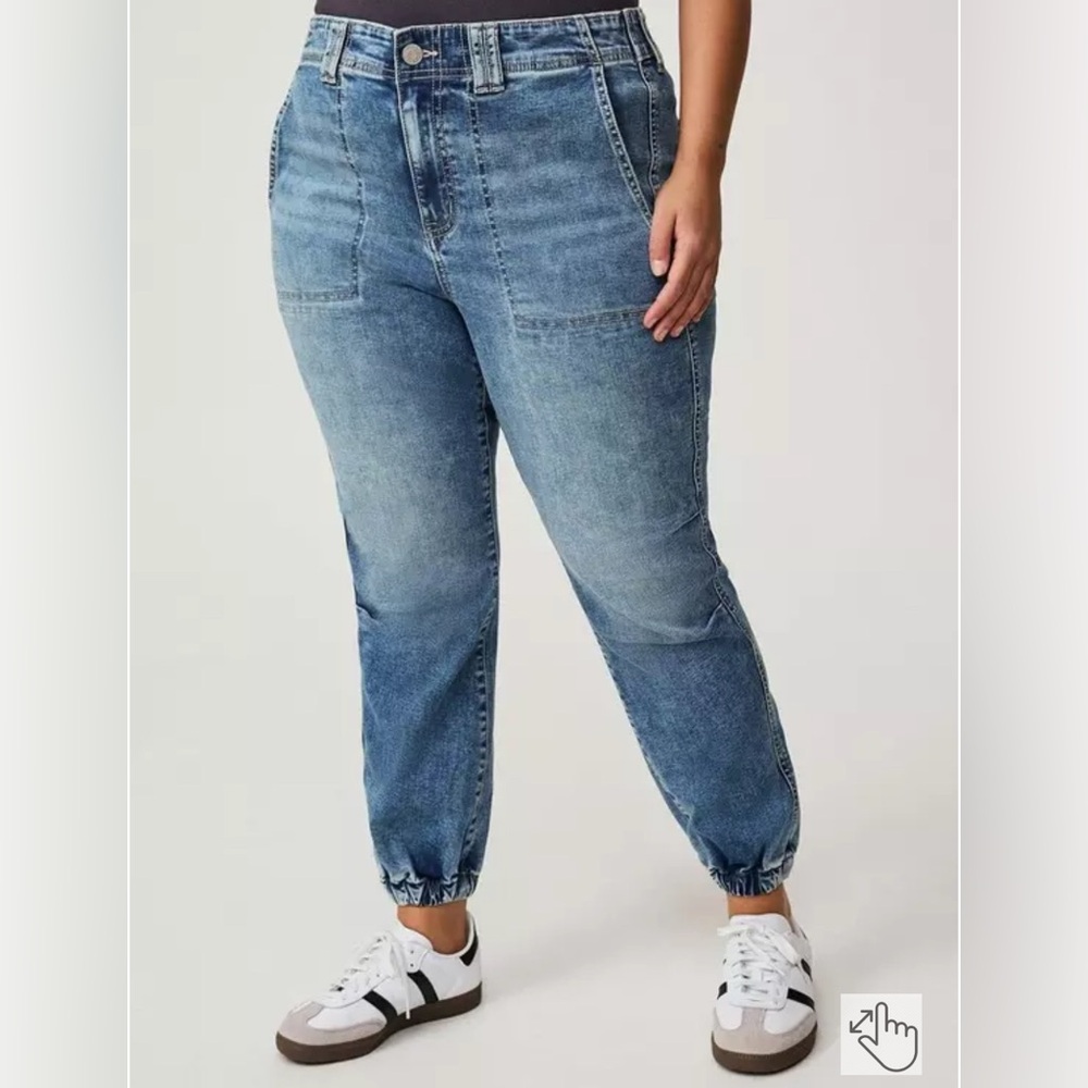 Torrid Size 26R Jogger Mid-Rise Jeans